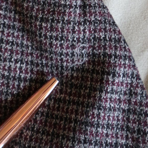 Black, Gray, and Plum Houndstooth Short Sleeve Fit and Flare Dress with Belt - Picture 7 of 11